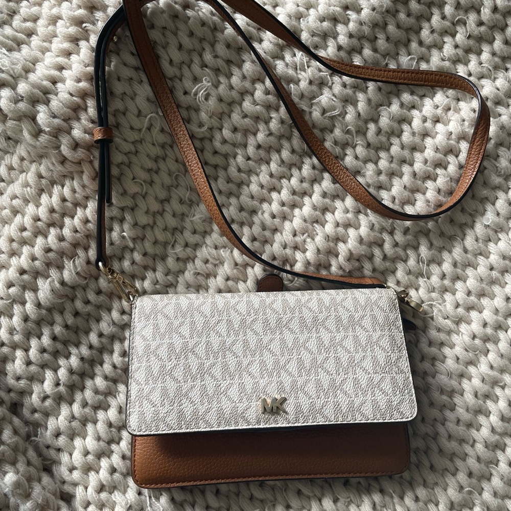 Michael Kors Crossbody